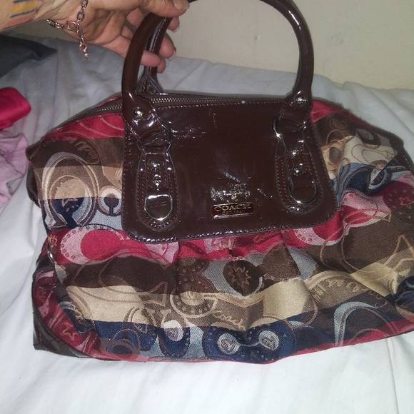 Purses - Picture 2 of 3